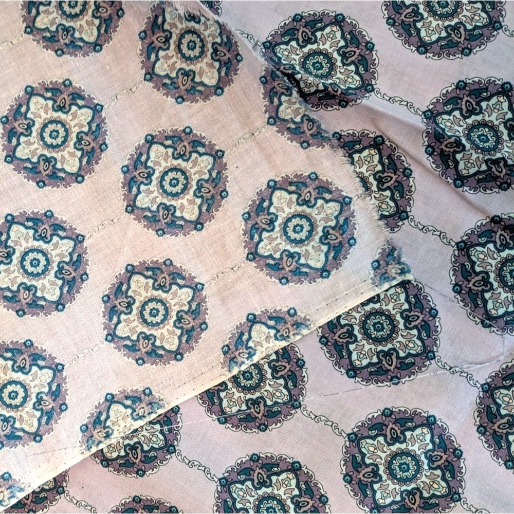 6 yards Vintage Springs Blue Purple Medallions Quilting Clothing Fabric 212x42
